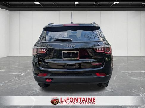 Used 2022 Jeep Compass Trailhawk w/ Trailhawk Convenience Group AWD/4WD image 4