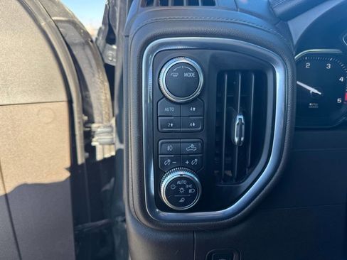 Used 2022 GMC Sierra 3500 Denali image 16