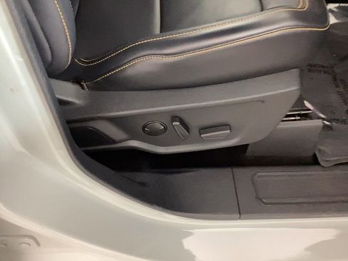 Used 2022 Ford Bronco Badlands image 9