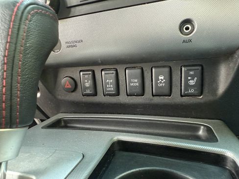 Used 2012 Nissan Titan PRO-4X w/ Pro-4x Technology Pkg AWD/4WD image 22