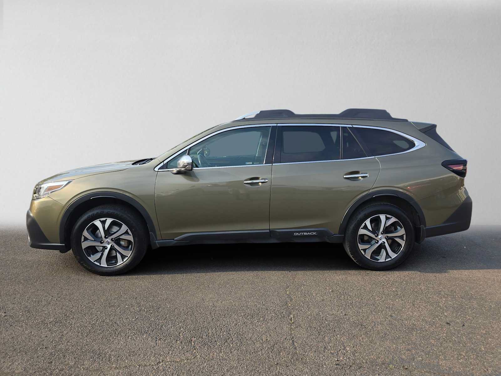 Used 2022 Subaru Outback Touring w/ Popular Package #2 AWD/4WD image 7