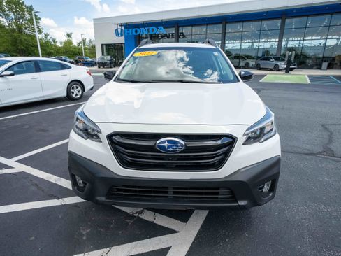 Used 2022 Subaru Outback Onyx Edition XT AWD/4WD image 2