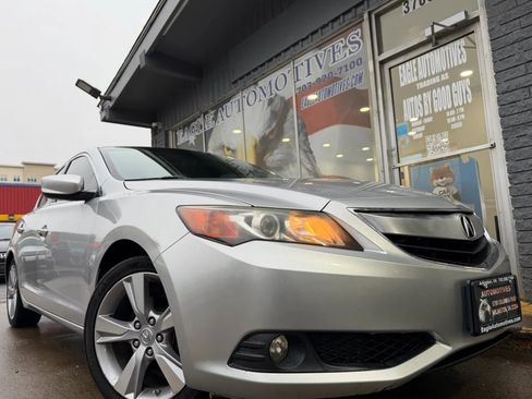 Used 2014 Acura ILX w/ Technology Package image 1