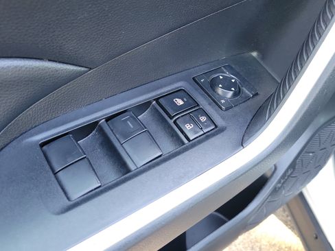 Used 2023 Toyota RAV4 LE FWD image 16