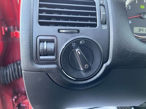 Used 2004 Volkswagen Jetta GLS image 17