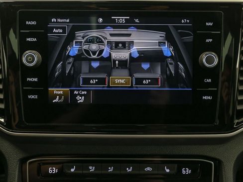 Certified 2022 Volkswagen Atlas Cross Sport SEL R-Line AWD/4WD image 33