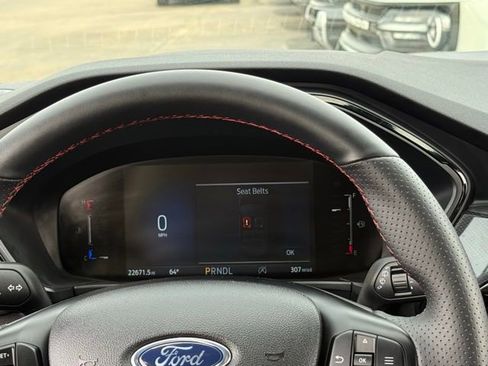 Used 2025 Ford Escape ST-Line AWD/4WD image 7