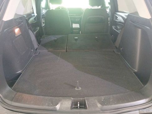 Used 2024 Chevrolet TrailBlazer LT w/ LT Cold Weather Package FWD image 10