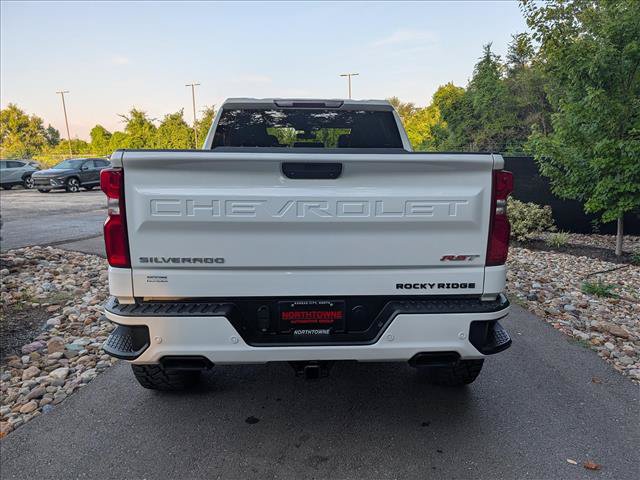 Used 2022 Chevrolet Silverado 1500 RST w/ Safety Package AWD/4WD image 4