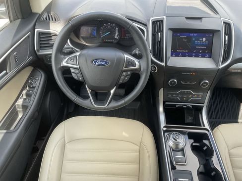Used 2020 Ford Edge SEL w/ Convenience Package FWD image 11