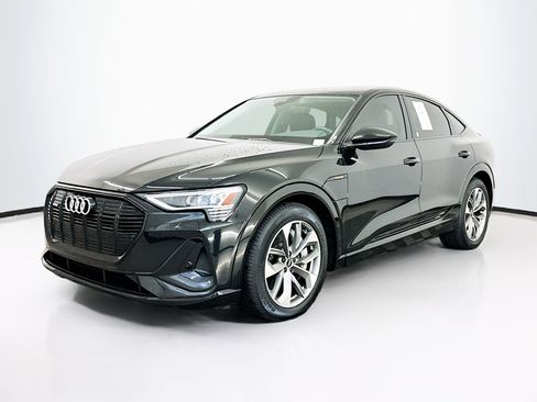 Used 2021 Audi e-tron Premium w/ Black Optic Package image 3