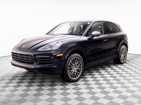 Used 2023 Porsche Cayenne Platinum Edition AWD/4WD image 1