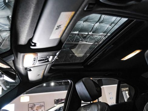 Used 2018 BMW 330i Sedan image 6