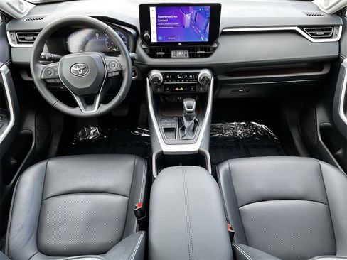 Used 2024 Toyota RAV4 Limited image 9