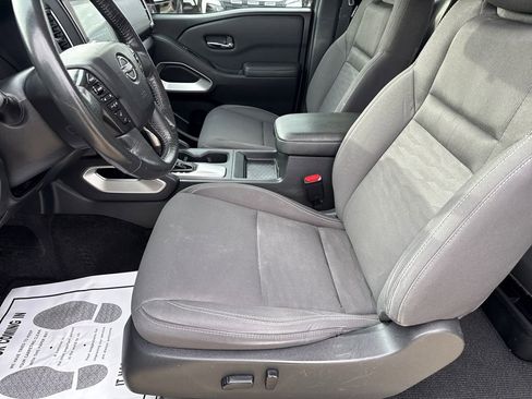 Used 2022 Nissan Frontier SV image 17