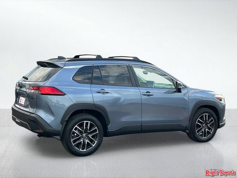 Certified 2026 Toyota Corolla Cross XLE w/ Convenience Package FWD image 5
