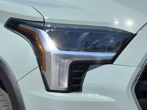New 2026 Toyota Sequoia SR5 AWD/4WD image 32