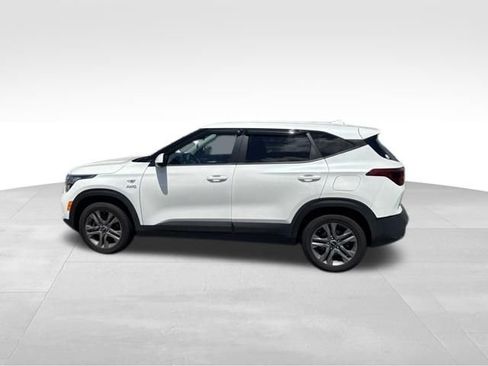 Used 2022 Kia Seltos LX AWD/4WD image 9