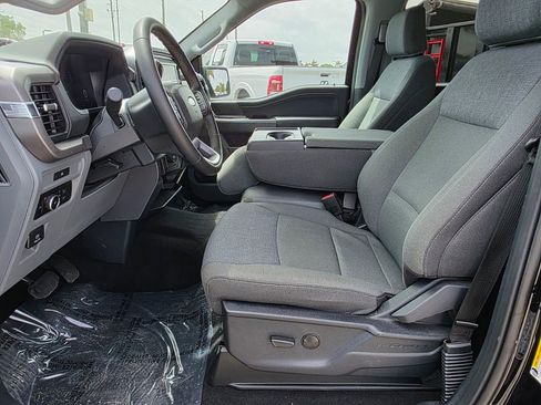 Used 2025 Ford F150 XLT w/ Equipment Group 301A Standard image 20