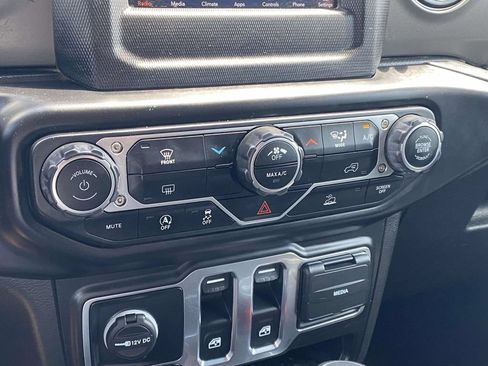 Used 2022 Jeep Wrangler Sport AWD/4WD image 51