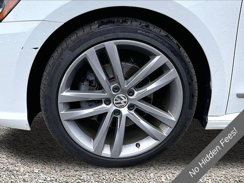 Used 2017 Volkswagen Passat 1.8T R-Line FWD image 8