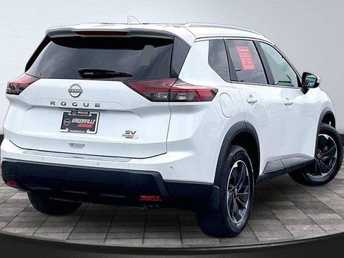 Certified 2024 Nissan Rogue SV w/ SV Premium Package FWD image 14