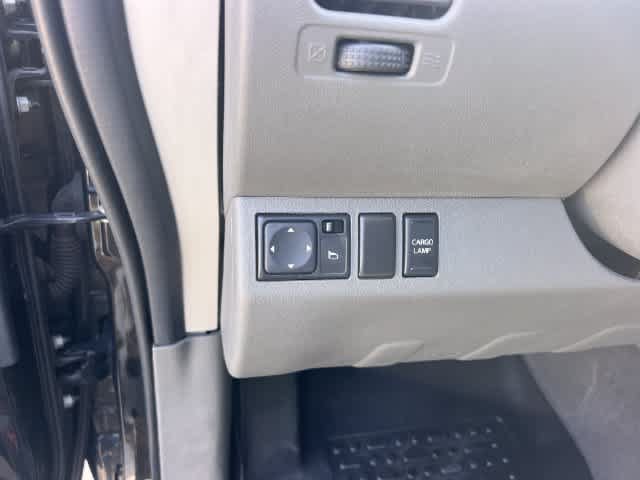 Used 2019 Nissan Frontier SL RWD image 28
