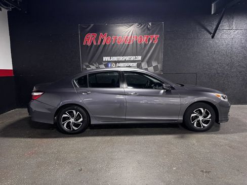 Used 2016 Honda Accord LX image 6