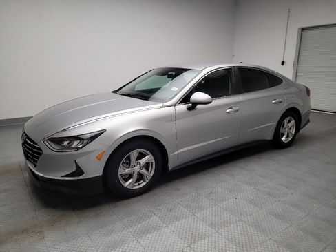 Used 2021 Hyundai Sonata SE FWD image 2