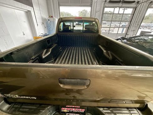 Used 2011 Toyota Tacoma 4x4 Regular Cab image 20