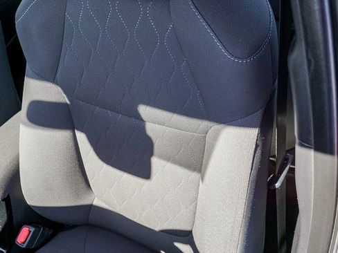 Used 2021 Toyota Corolla LE w/ Carpet Mat Package (TMS) image 20