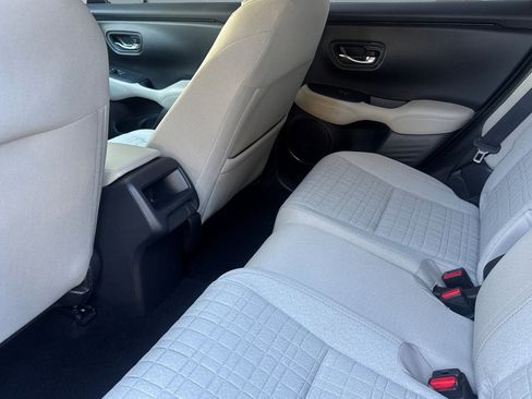 Certified 2025 Honda HR-V LX image 14