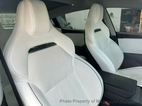 Used 2024 Tesla Model 3 Performance image 12