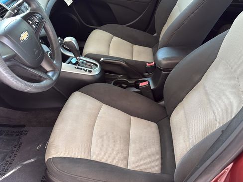 Used 2012 Chevrolet Cruze LS w/ Connectivity Package FWD image 12