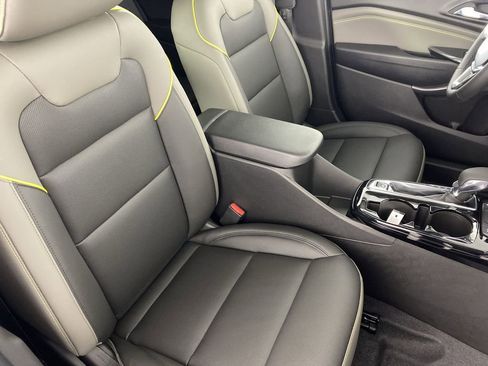 New 2026 Chevrolet Trax ACTIV w/ Sunroof Package image 26