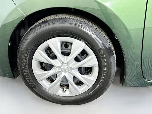 Used 2014 Toyota Corolla LE FWD image 28