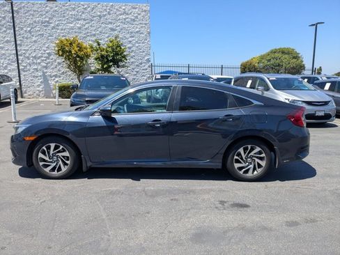 Used 2018 Honda Civic EX image 8