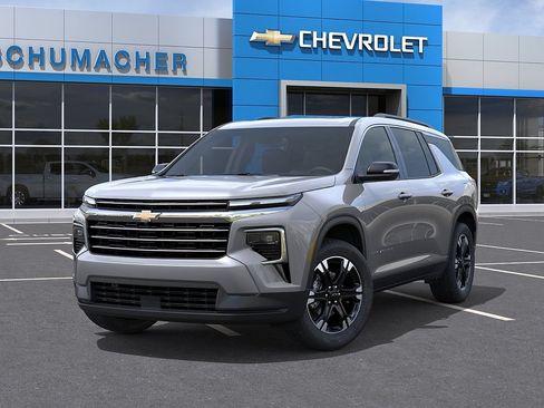 New 2027 Chevrolet Traverse LT w/ Sun and Wheel Package AWD/4WD image 6