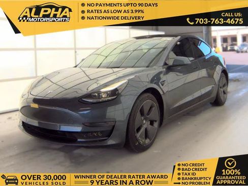 Used 2023 Tesla Model 3 Standard Range RWD image 1