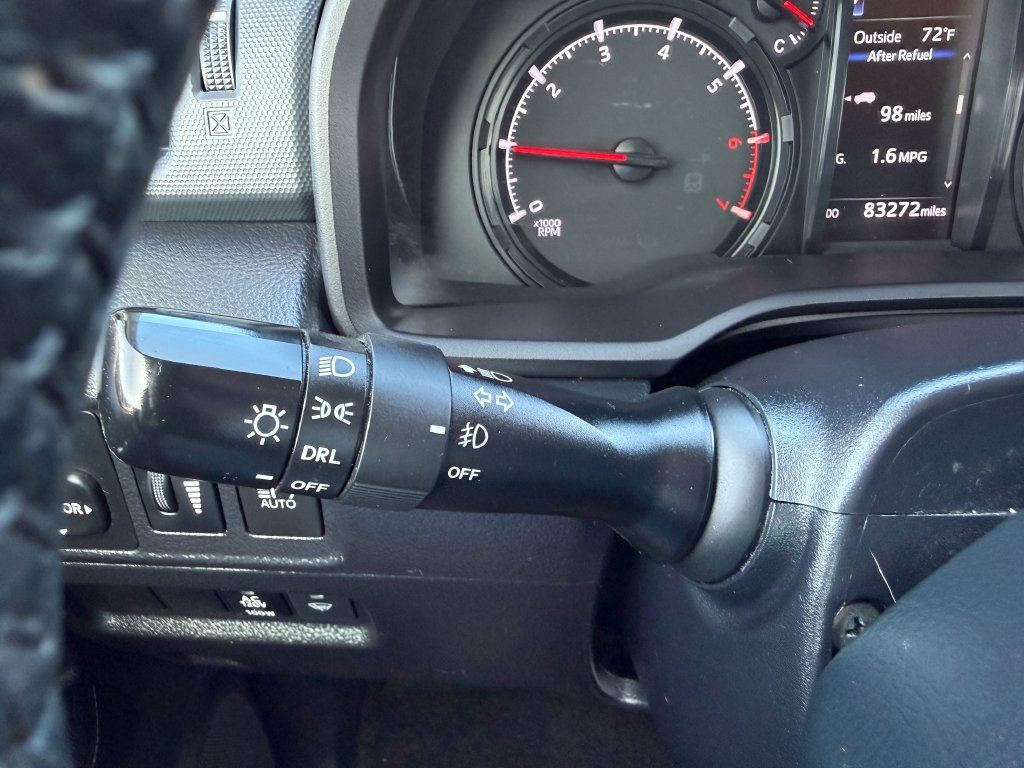 Used 2022 Toyota 4Runner SR5 Premium w/ Moonroof Package RWD image 21