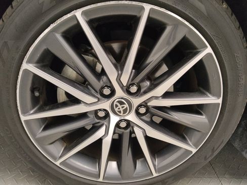 Used 2023 Toyota Camry XLE w/ Navigation Package image 31