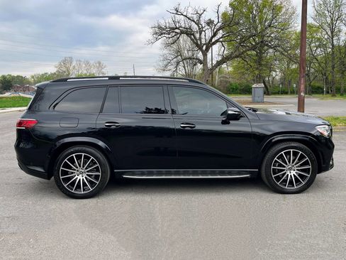 Used 2023 Mercedes-Benz GLS 450 4MATIC w/ AMG Line Exterior image 8