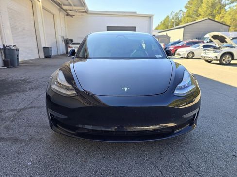 Used 2020 Tesla Model 3 Standard Range Plus image 2