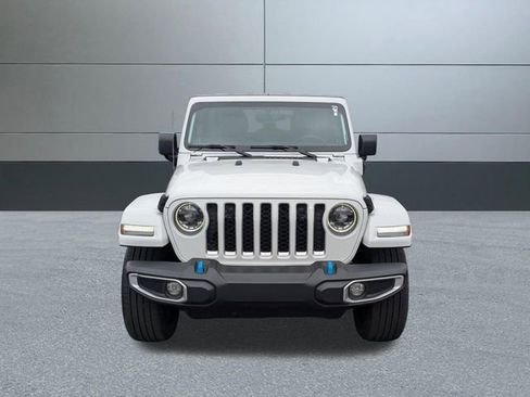Used 2023 Jeep Wrangler Unlimited Sahara w/ Cold Weather Group AWD/4WD image 9
