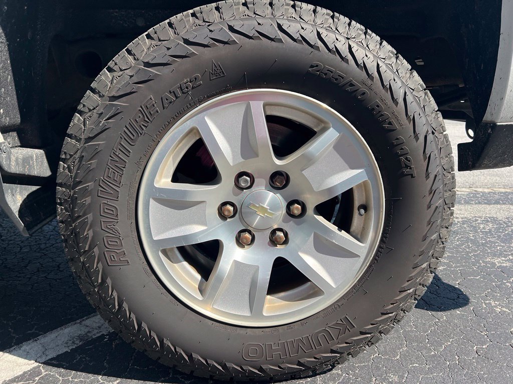 Used 2018 Chevrolet Silverado 1500 LT w/ LT Eassist Package RWD image 27