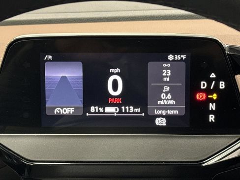 Used 2023 Volkswagen ID.4 Pro image 16