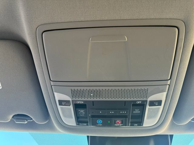 Used 2018 Acura MDX w/ Technology Package FWD image 30