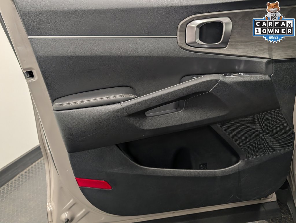 Certified 2025 Kia Sorento X-Line EX AWD/4WD image 9