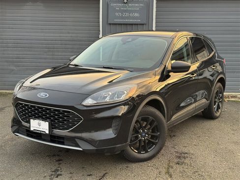 Used 2022 Ford Escape SE AWD/4WD image 1