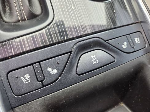 Used 2017 Chevrolet Impala Premier w/ Enhanced Convenience Package FWD image 16